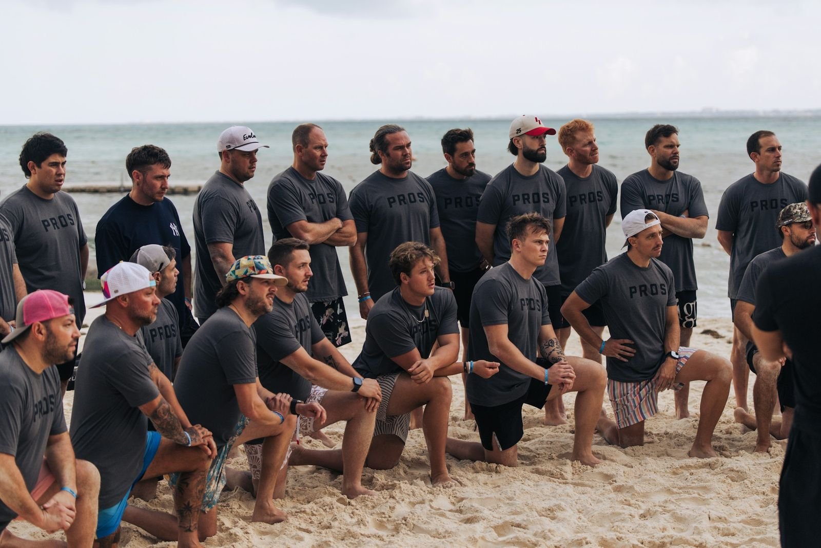 Grupo con camisetas iguales